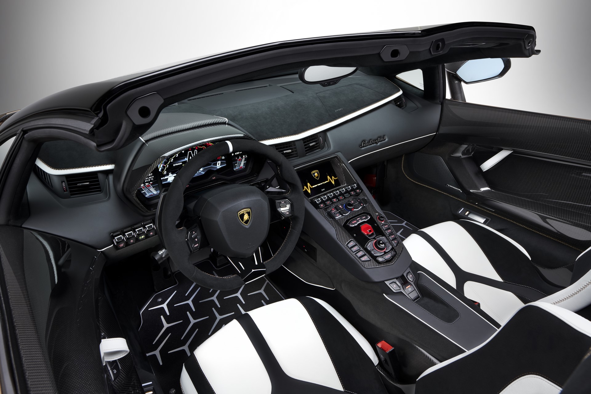 Lamborghini-Aventador-SVJ-Roadster-27.jpg