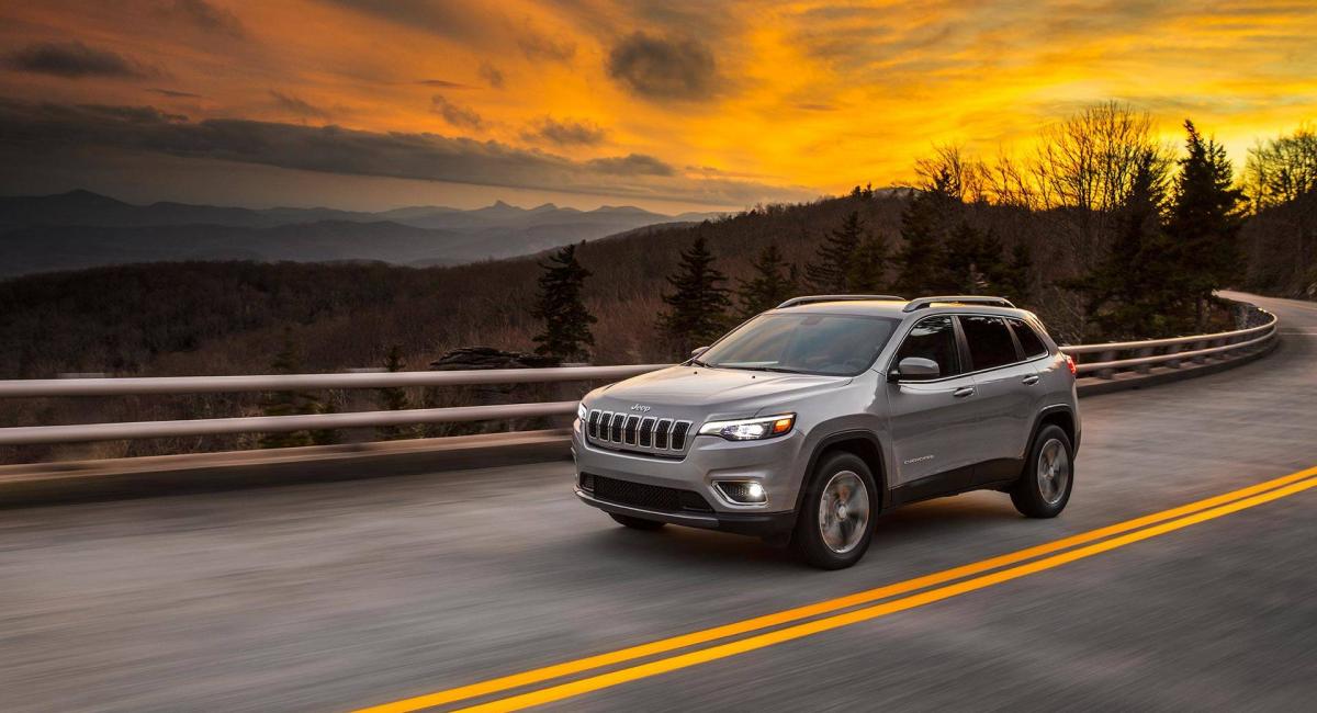 Νέο Jeep Cherokee facelift με φρέσκια εμφάνιση