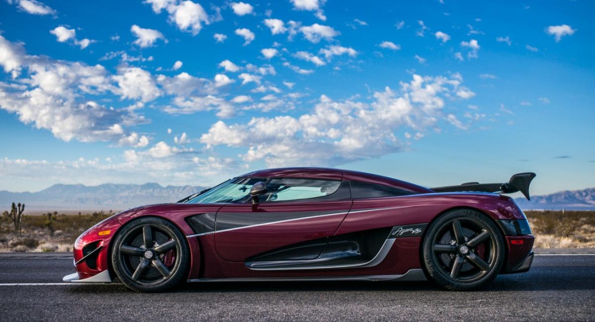 H Koenigsegg ετοιμάζει φθηνότερο supercar