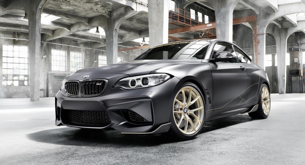 BMW M2 με πολύ carbon και 60 λιγότερα κιλά