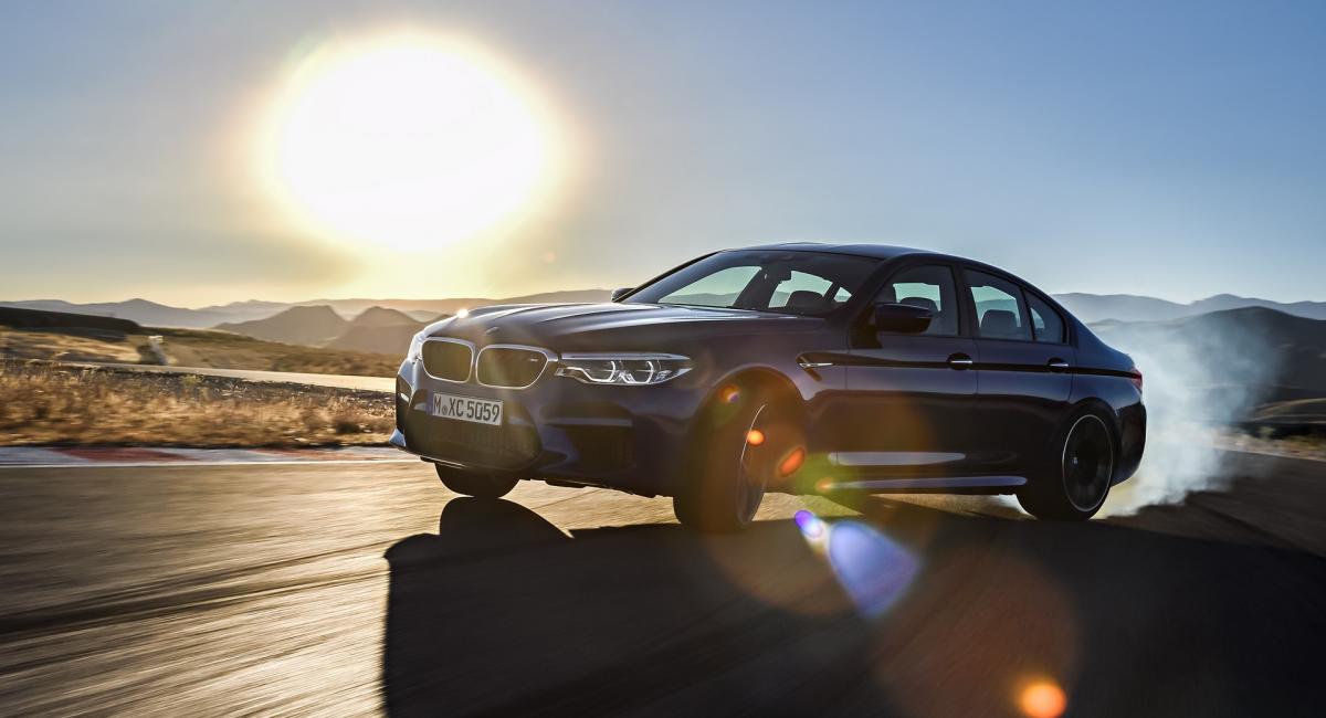 Τα πρώτα reviews της νέας BMW M5