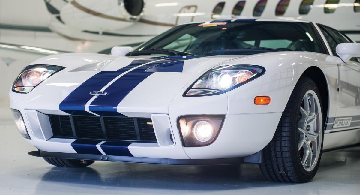 Ford GT του 2006 πωλείται με τις ζελατίνες