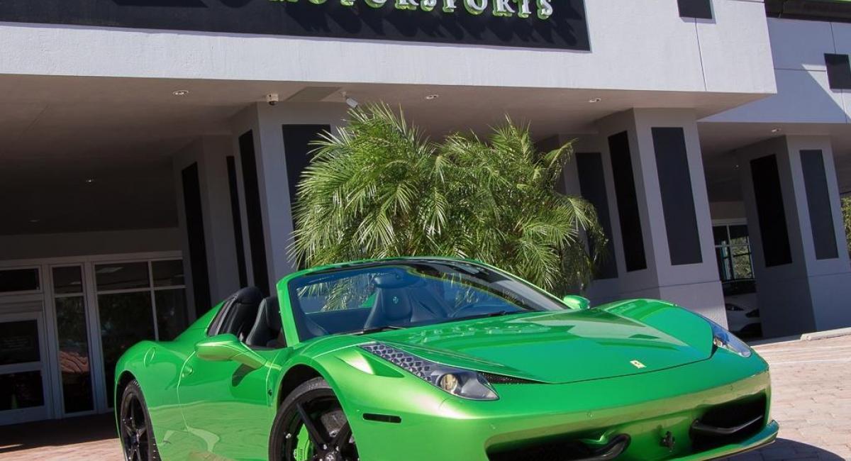 27.000 δολάρια για να βάψεις την Ferrari 458 Spider σε αυτό το πράσινο χρώμα