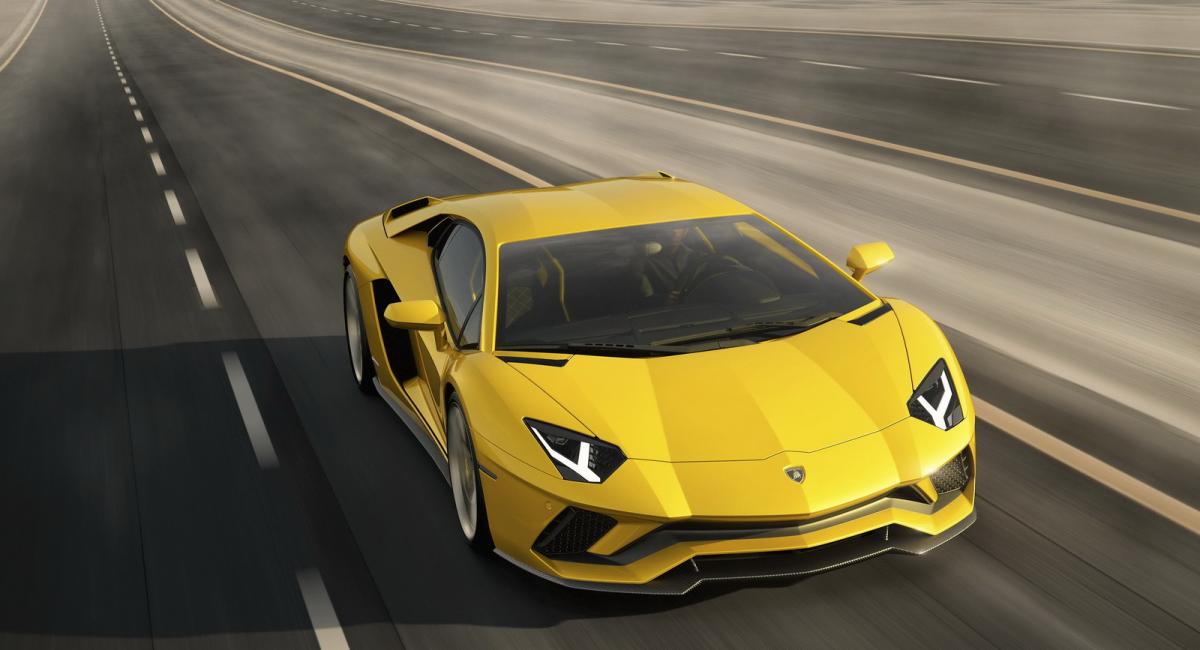 Πιο δυνατή, το ίδιο σαγηνευτική η Lamborghini Aventador S 