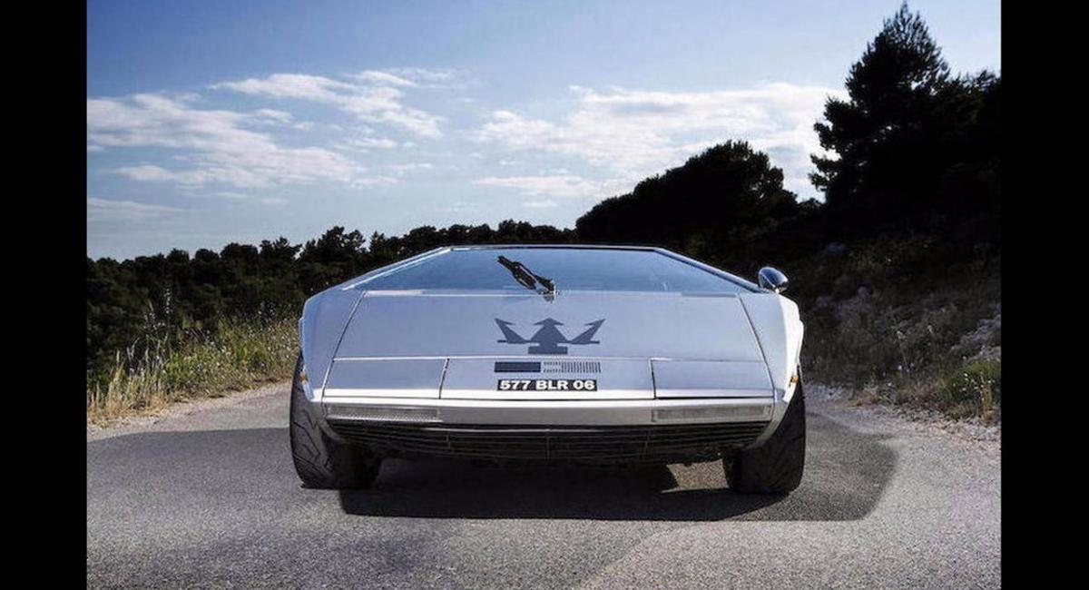 H Maserati Boomerang είναι ιδιαίτερη και έχει το πιο περίεργο ταμπλό του κόσμου.