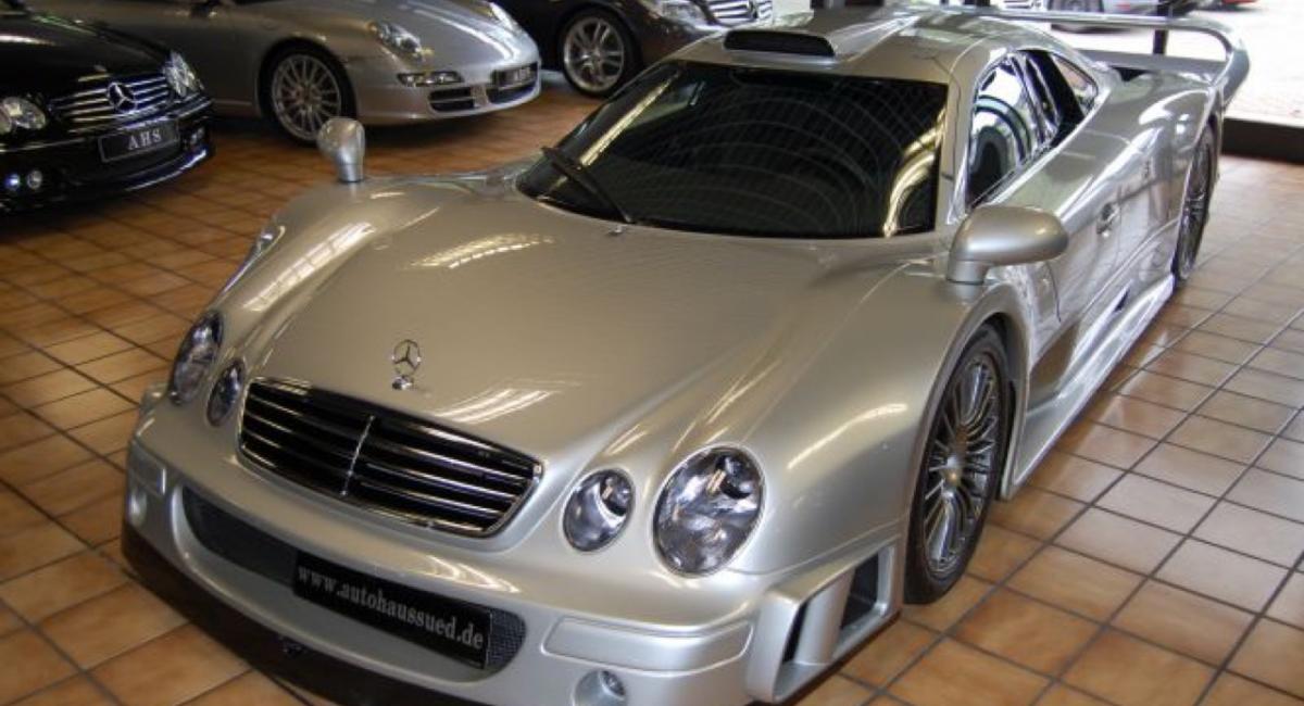 Πωλείται μια σπάνια Mercedes CLK GTR