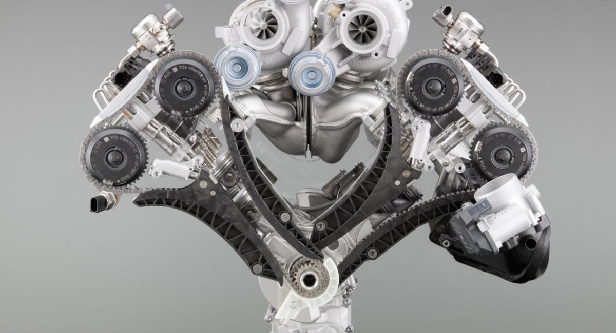 H Porsche παρουσίασε ένα νέο V8 biturbo κινητήρα