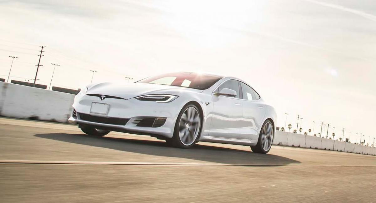 Το Tesla Model S κάνει τα 0-96 χλμ/ώρα σε 2,28 δευτ!