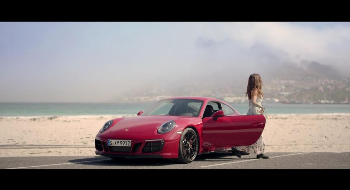 Η Porsche Carrera 911 GTS μας επιδεικνύει τα προσόντα της [Vid]
