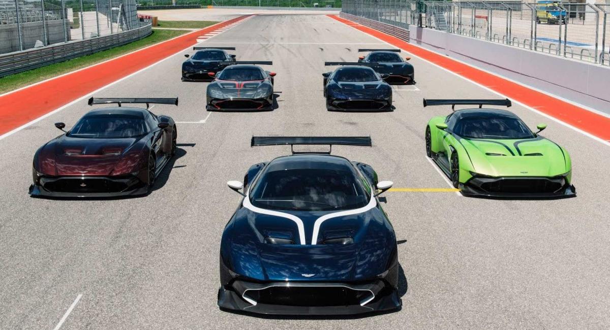 Επτά Aston Martin Vulcan στο Circuit of the Americas