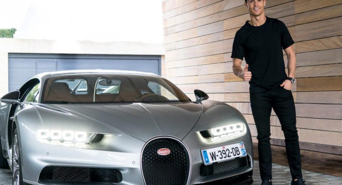 O CR7 δοκίμασε Bugatti Chiron και... την αγόρασε!