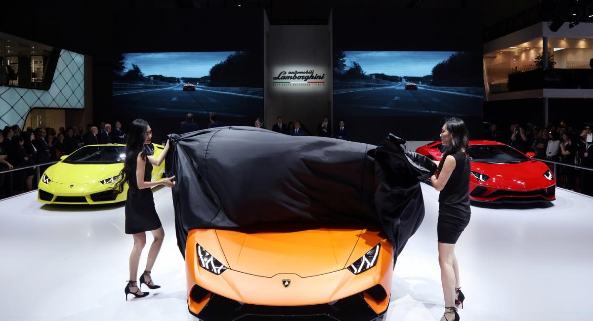 Ντεμπούτο στην Ασία έκαναν οι Lamborghini Huracan Performante και Aventador S