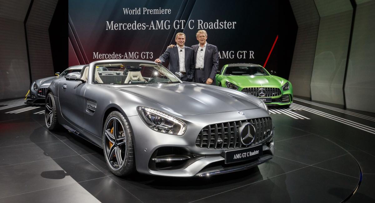 Η Mercedes-AMG GT C Roadster είναι τεράστια!