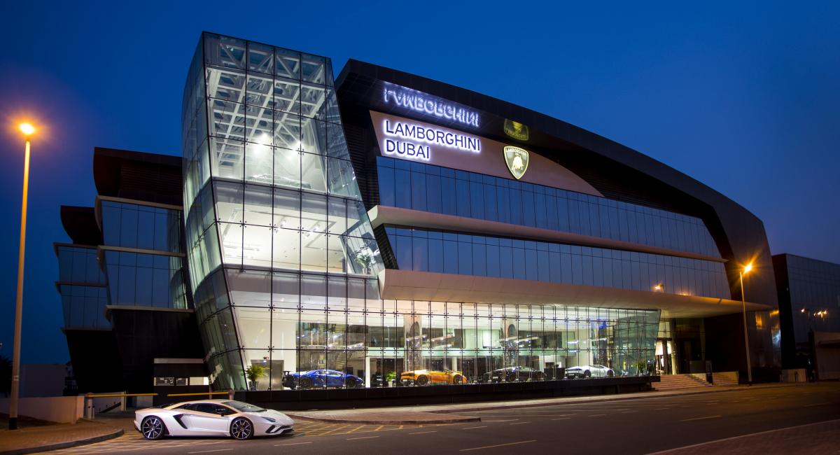 Στο Ντουμπάι η μεγαλύτερη έκθεση Lamborghini στον κόσμο