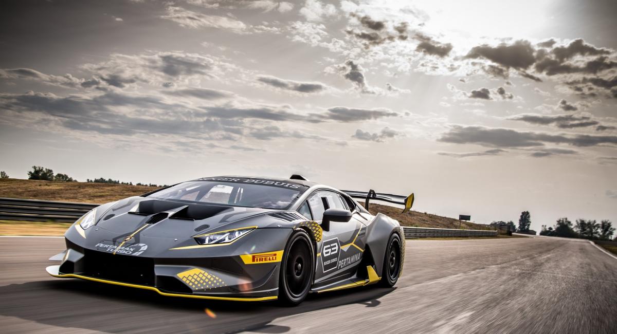 H Lamborghini παρουσιάζει την αγωνιστική Huracan Super Trofeo EVO [Vid]
