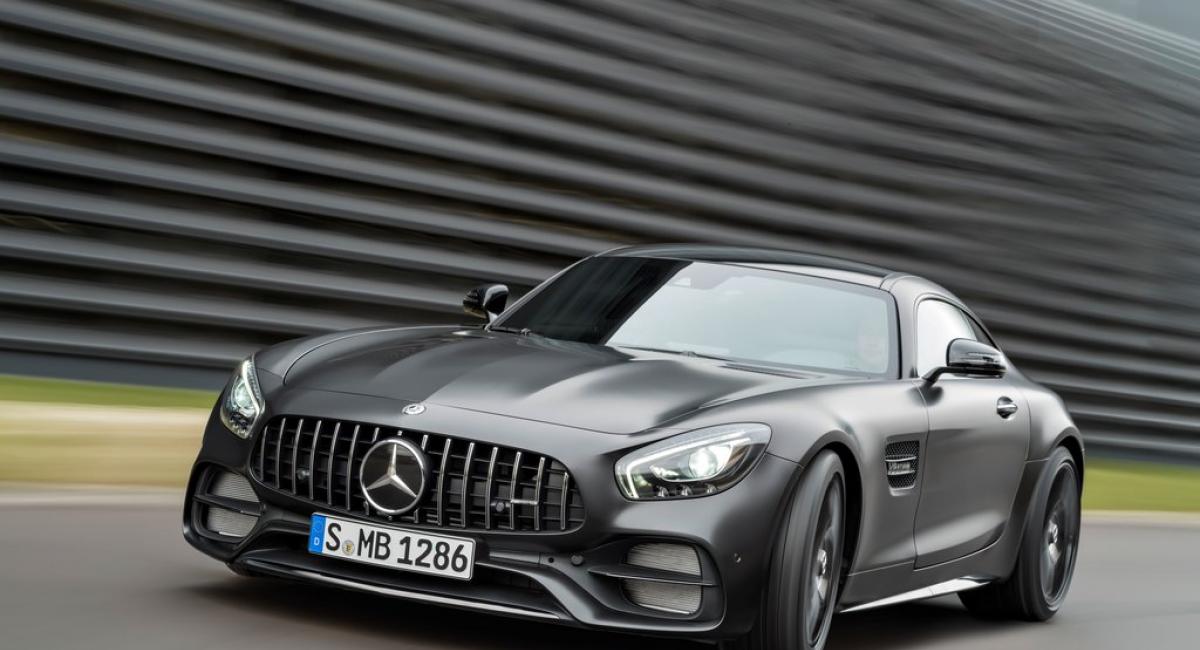 Ανάκληση Mercedes AMG GT λόγω προβλήματος στις ζώνες ασφαλείας