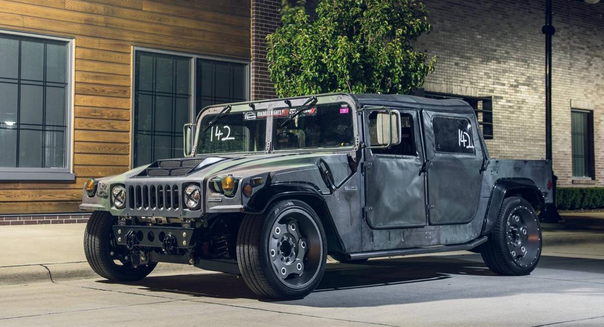 Hummer H1 στημένο για πίστα