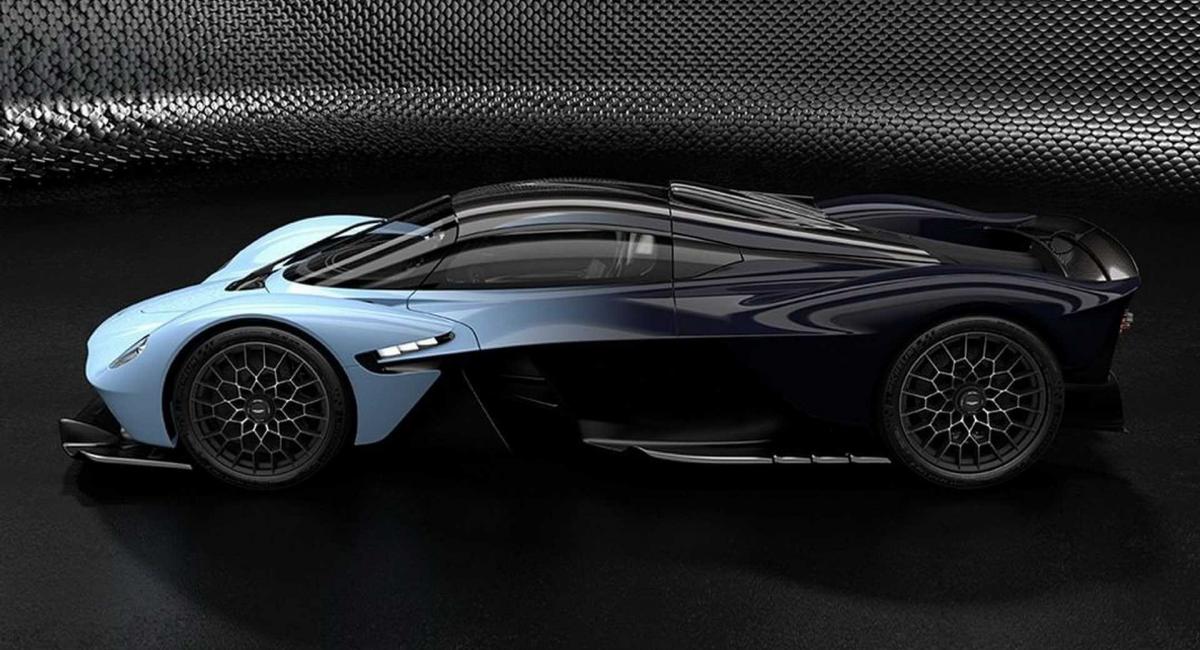 Νέες φωτογραφίες της Aston Martin Valkyrie