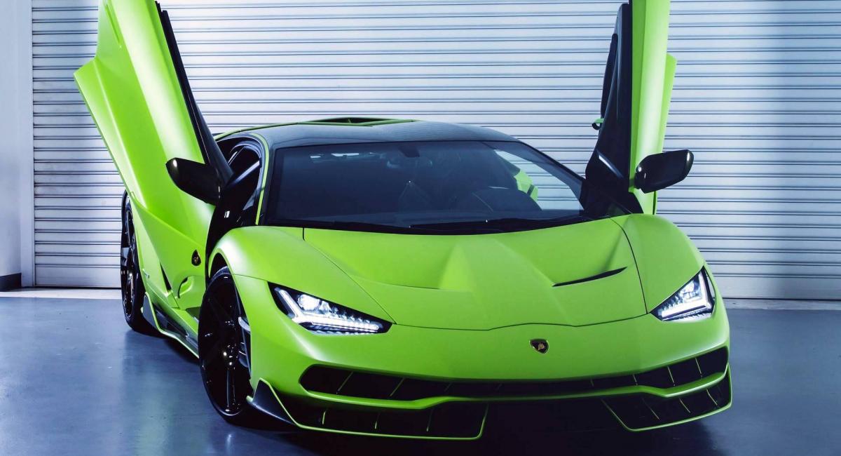 «Lime Green» Lamborghini Centenario προσγειώνεται στο Hong Kong