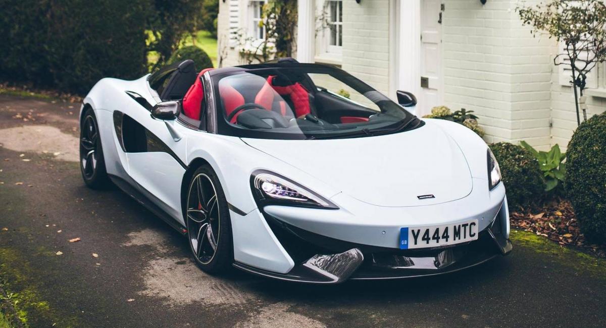 McLaren  “Muriwai White” νέο “επαναστατικό” χρώμα