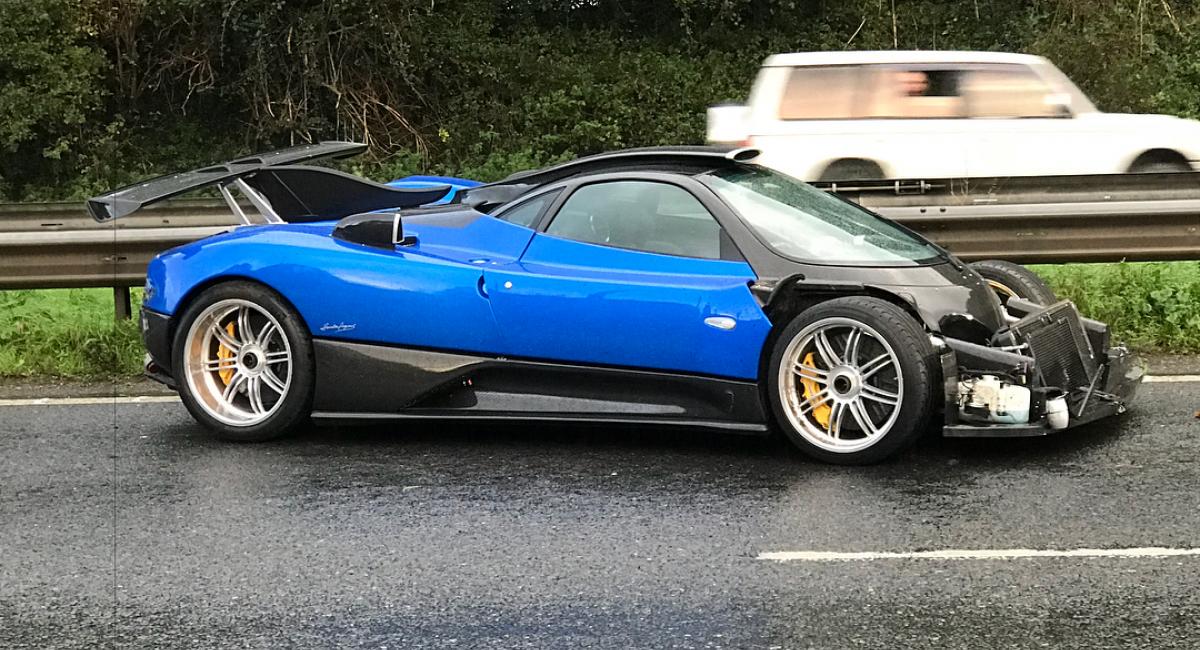 Μία one off Pagani Zonda PS 760 τράκαρε