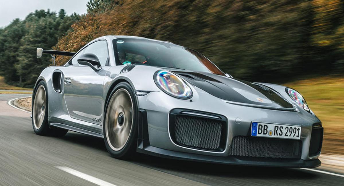 Δοκιμάζοντας την νέα Porsche 911 GT2 RS [Vid]
