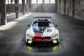 Η BMW αποκάλυψε την Μ8 GTE