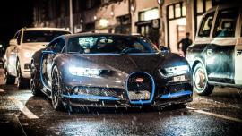 Μια Bugatti Chiron με carbon σώμα στους δρόμους του Λονδίνου [Vid]