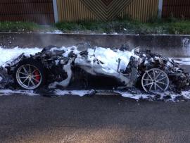 Συλλεκτική Ferrari F12tdf τυλίχθηκε στις φλόγες