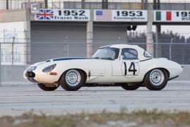 Πωλείται μια σπάνια αυθεντική Lightweight Jaguar E-Type του 1963 [Vid]