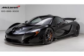 Μια McLaren P1 πωλείται με μόλις 990 χλμ
