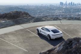 Porsche: Το Mission E θα είναι καλύτερο από τα Tesla