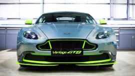 Μία αγωνιστική Aston Martin για το δρόμο