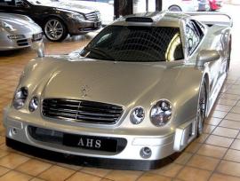 Πόσο πωλείται μία σπέσιαλ και σπάνια Mercedes CLK GTR;