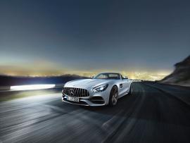 Επίσημο: Mercedes-AMG GT C Roadster.