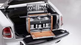 Rolls-Royce: Πολυτέλεια και στην εξοχή με καλάθι του πικ νικ.