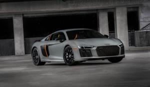 Audi R8 V10 Plus Exclusive Edition (Vid)