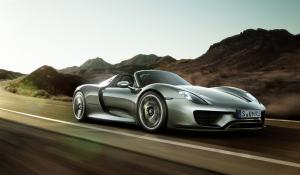 H Porsche ανακαλεί όλες τις 918 Spyder για πρόβλημα στις ζώνες