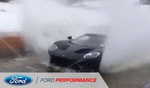 Η Ford "πνίγει" το GT στις δοκιμές [Vid]