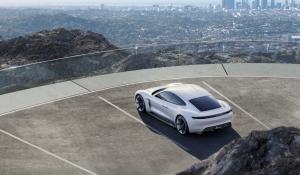 Το 2020 το ηλεκτρικό της Porsche Mission E Concept