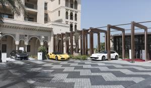 Salotto Ferrari  στο Ντουμπάι
