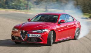 Η Alfa Romeo καταργεί το χειροκίνητο κιβώτιο της Giulia Quadrifoglio